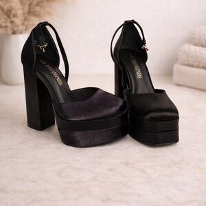 Dream Pairs Black Platform Heels